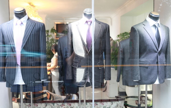 浙江西服風(fēng)格變化趨勢